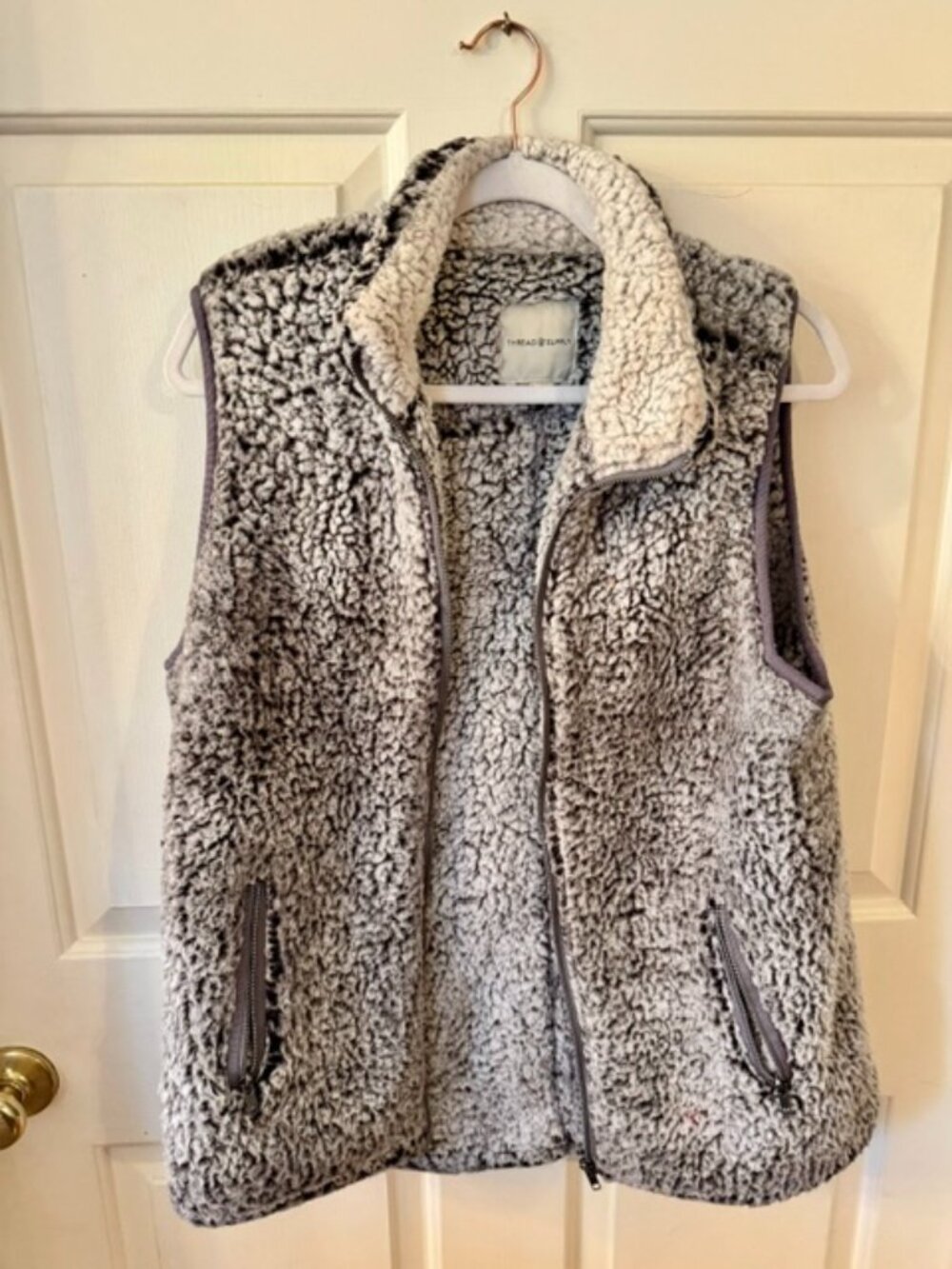 Thread & Supply Gray Sherpa Fleece Zip Up Vest Size Large